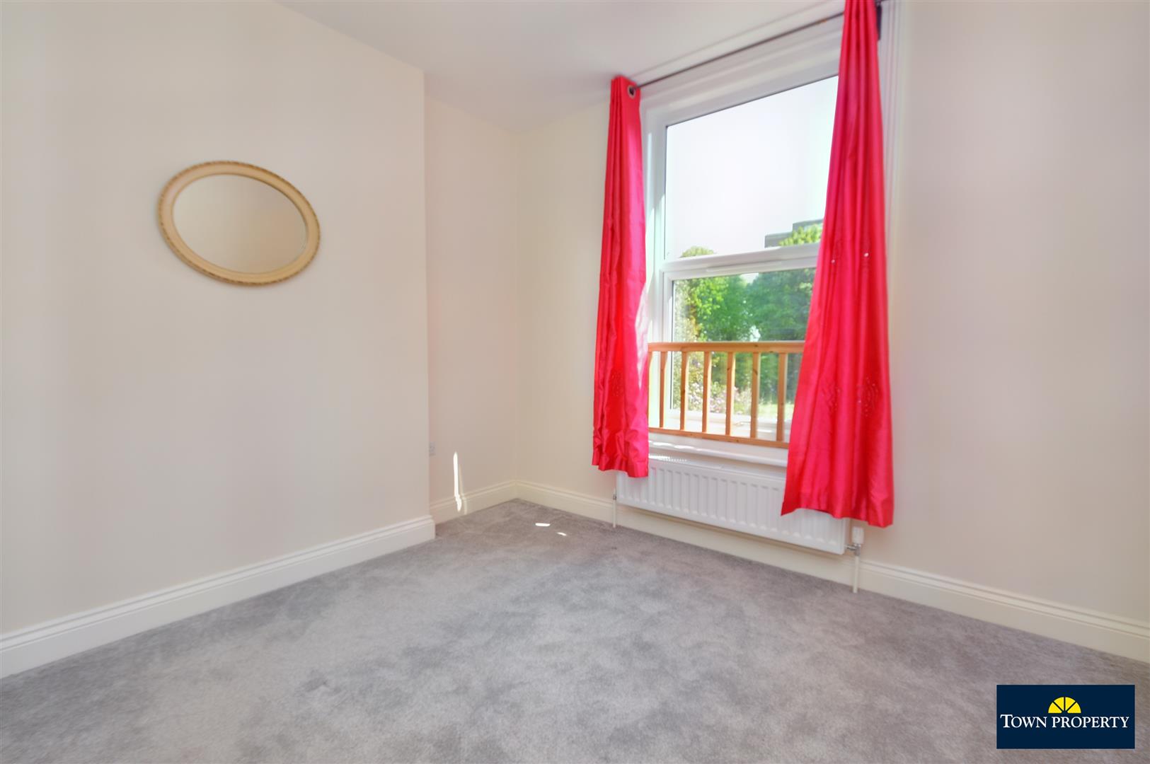 Property Details for 16 Jevington Gardens Eastbourne BN21 4HN Town